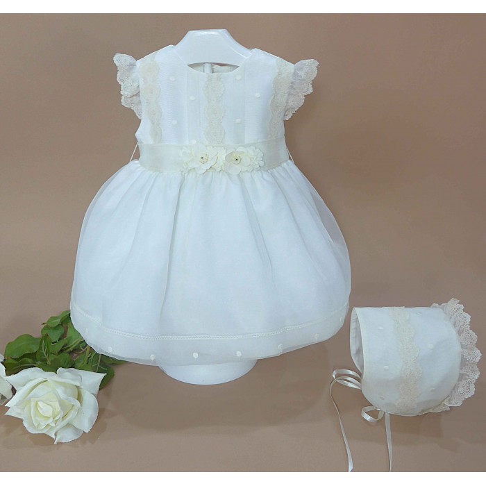 Vestido organza bieg con flores y capota